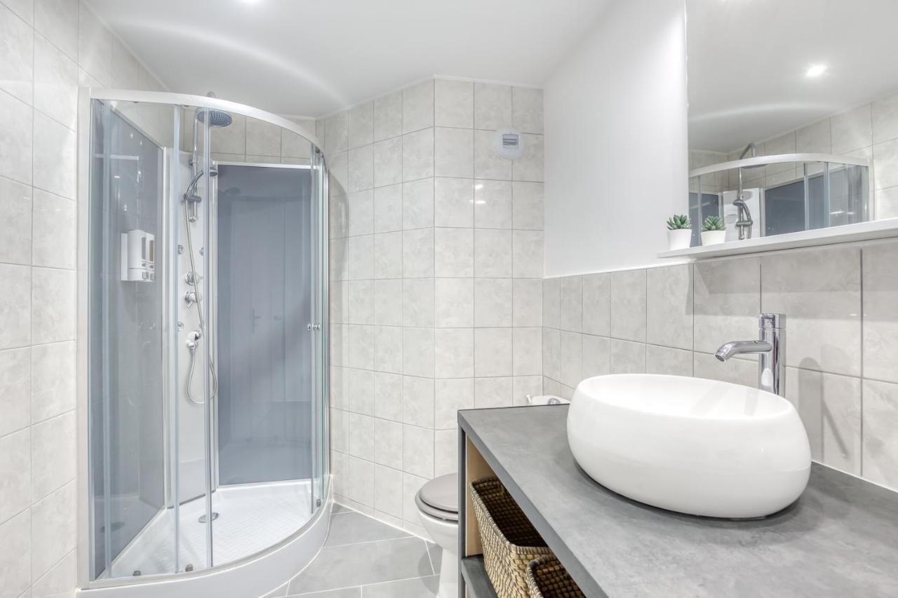 J-Mo Home - Magny - Moderne et chaleureux Extérieur photo
